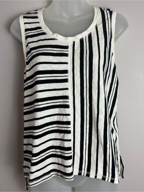 Susina Black and White Striped Swing Style Sleeveless Tank Size Small